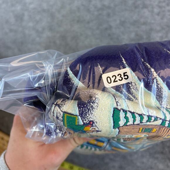 Vintage 80s Sweatshirt Womens Medium Purple Christmas Winter Crewneck Pullover - Picture 8 of 8